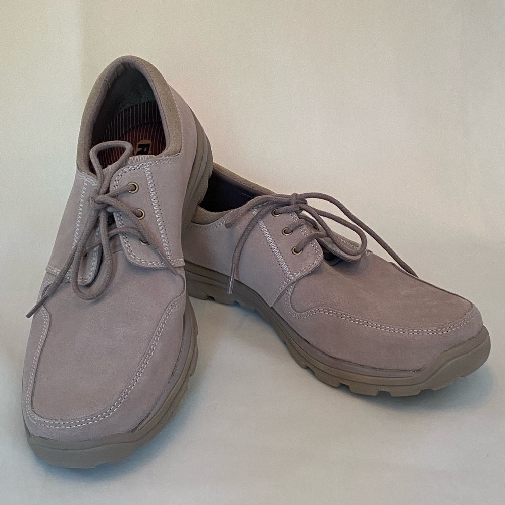 Skechers Mens Taupe NWOT